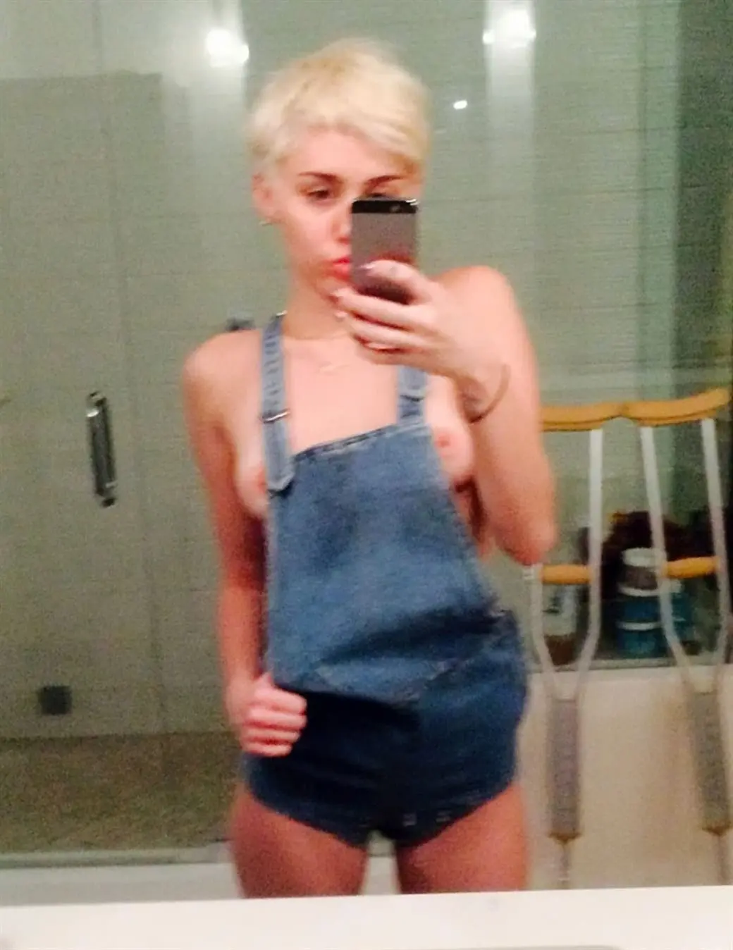 Майли Сайрус (Miley Cyrus) слив фото 15