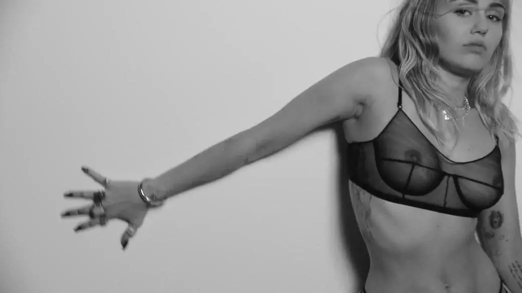 Майли Сайрус (Miley Cyrus) слив фото 70